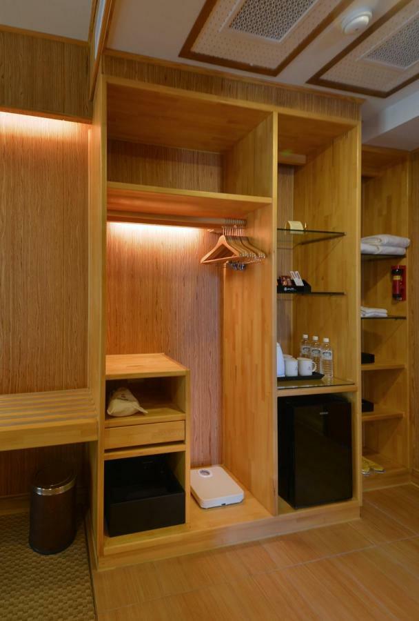 Shandori Hotel Jiaoxi Bagian luar foto